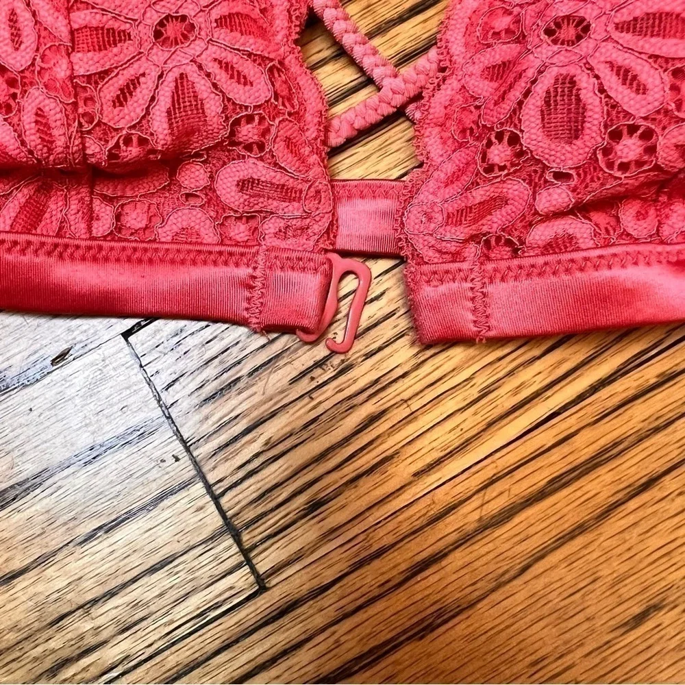 VICTORIA'S VS SECRET PINK Lace Racerback Unlined Pad Bralette Bra Coral Size XS